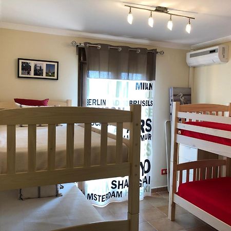 Apartamento Urbanizacion De Lujo En Primera Linea De Playa Исла-Канела Экстерьер фото