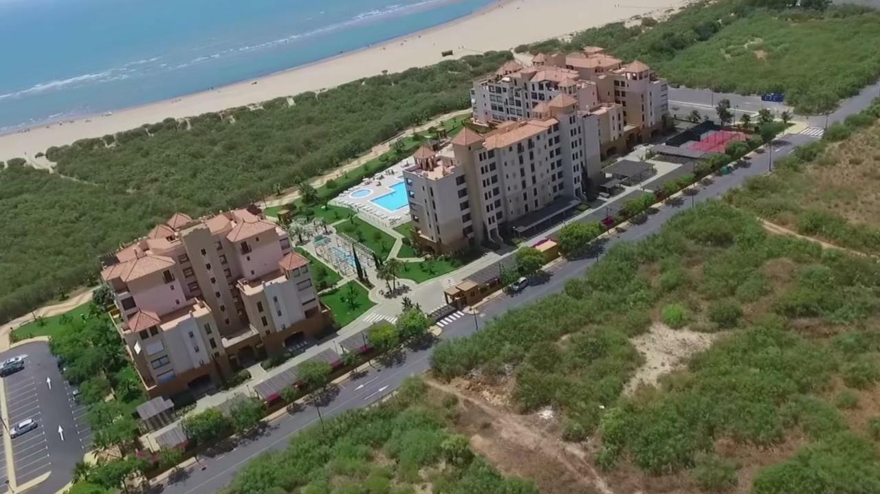 Apartamento Urbanizacion De Lujo En Primera Linea De Playa Исла-Канела Экстерьер фото